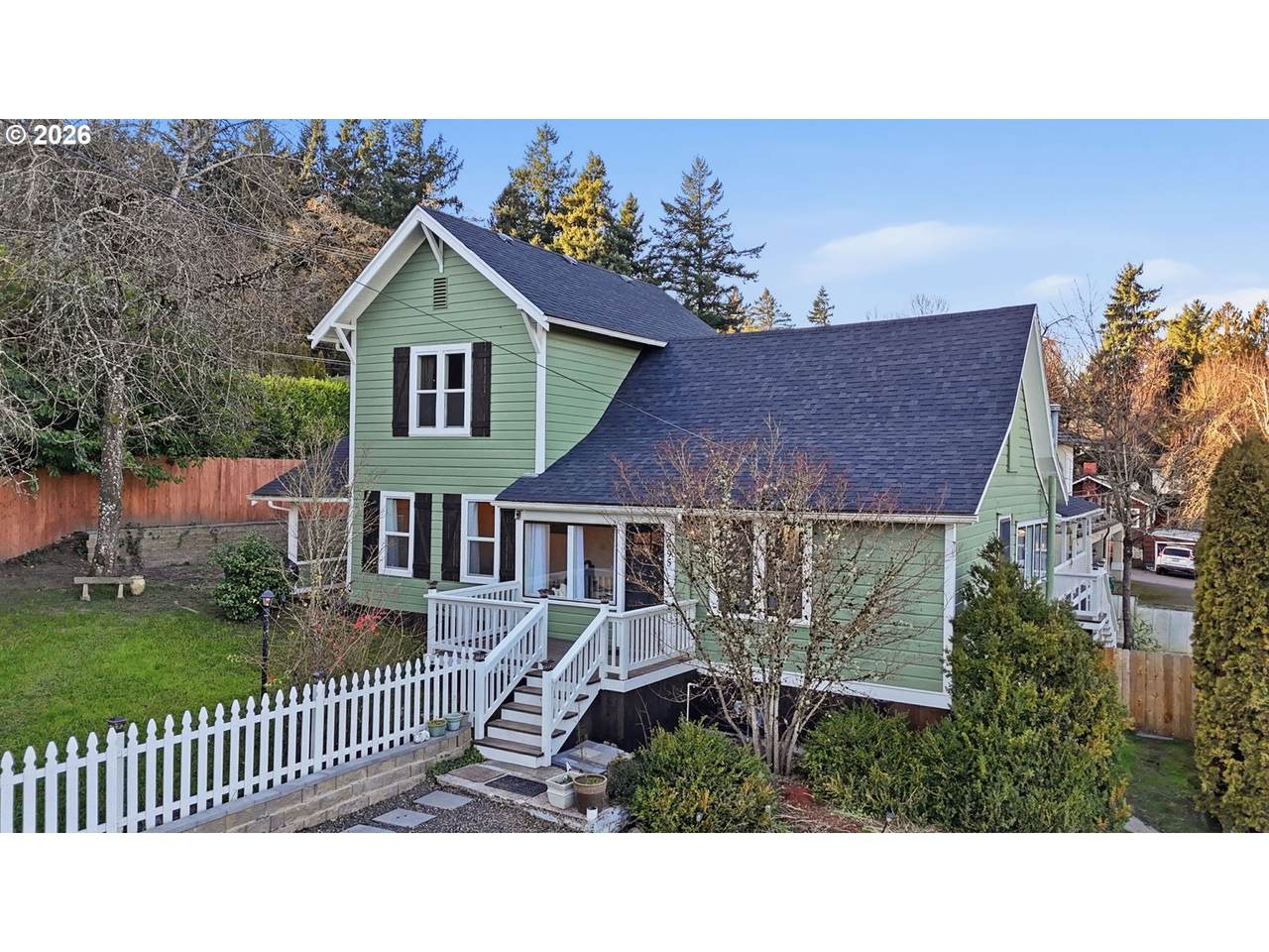 https://bt-photos.global.ssl.fastly.net/portland/1280_boomver_2_479730600-2.jpg