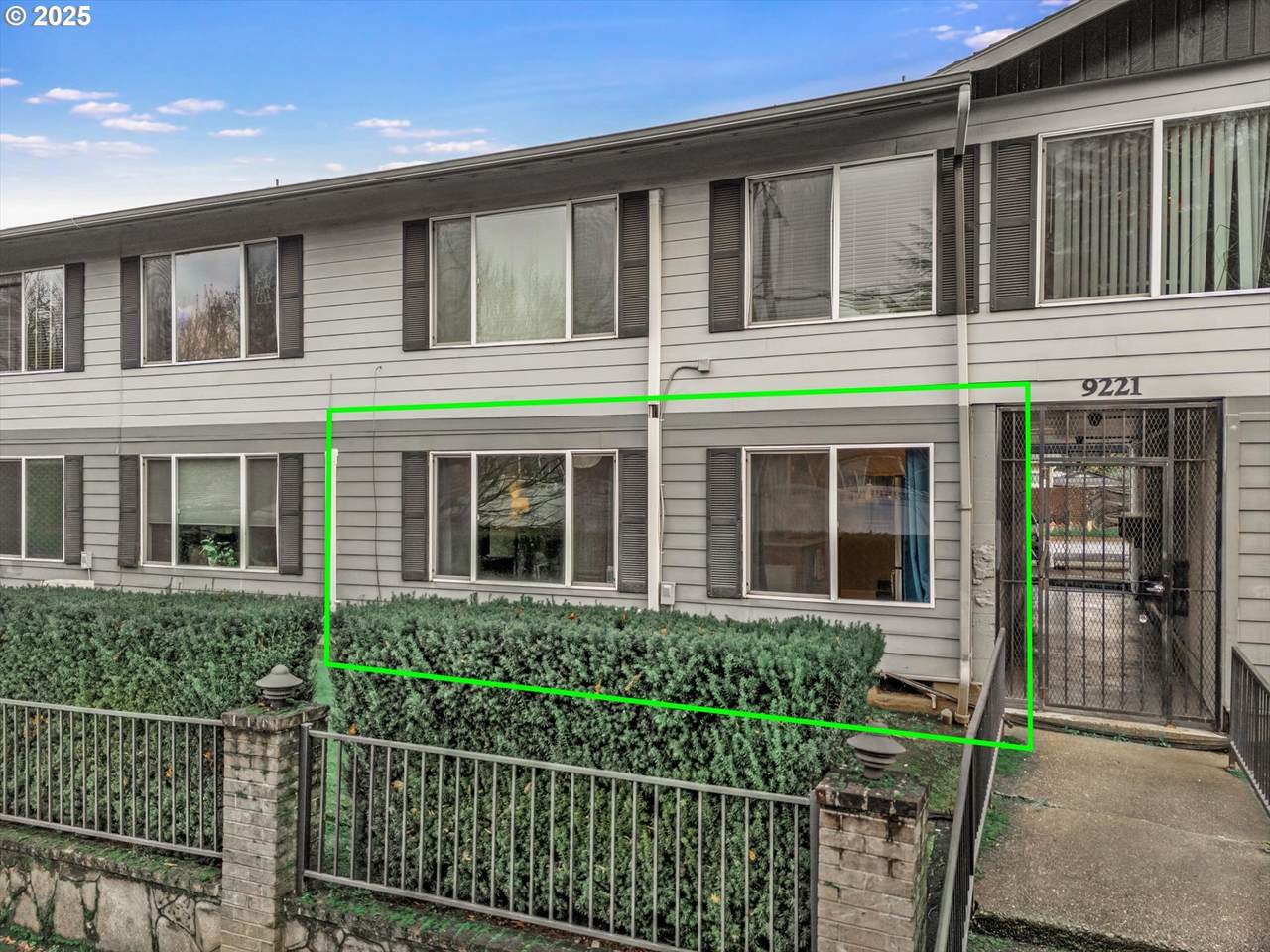 9221 Lombard St - Photo 1