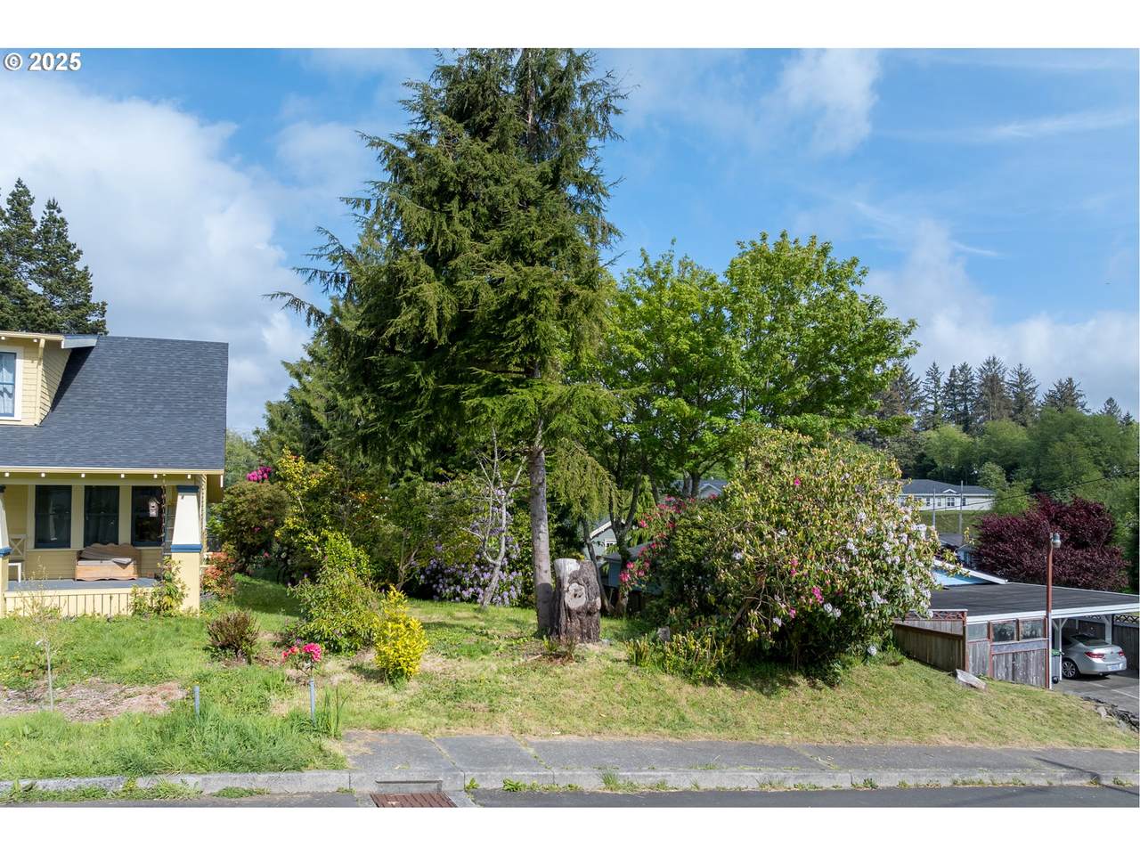 1484 8TH St - Photo 1