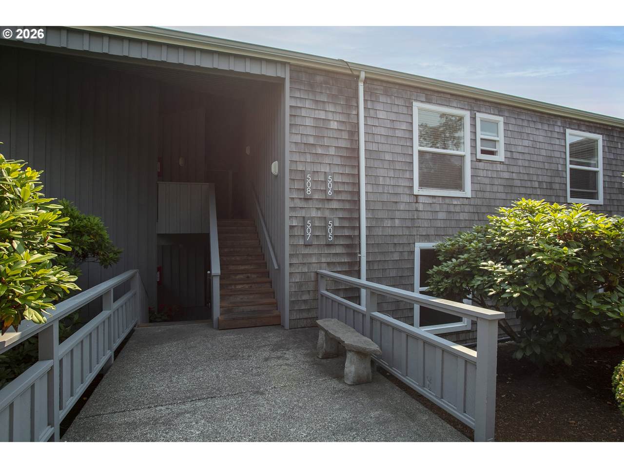 https://bt-photos.global.ssl.fastly.net/portland/1280_boomver_2_488157065-2.jpg