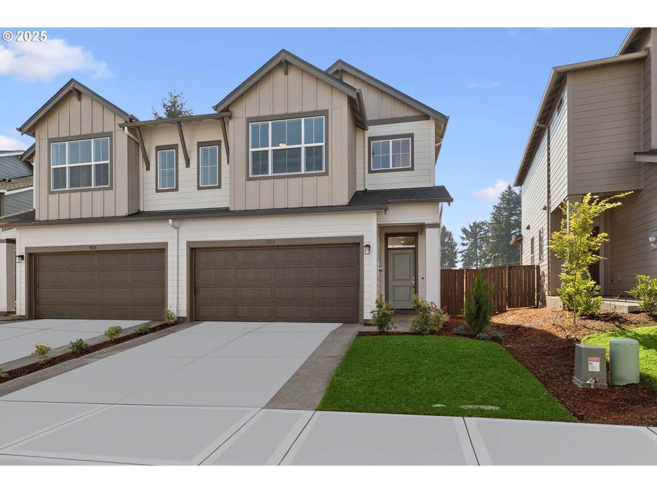922 Rosebud Ct - Photo 1