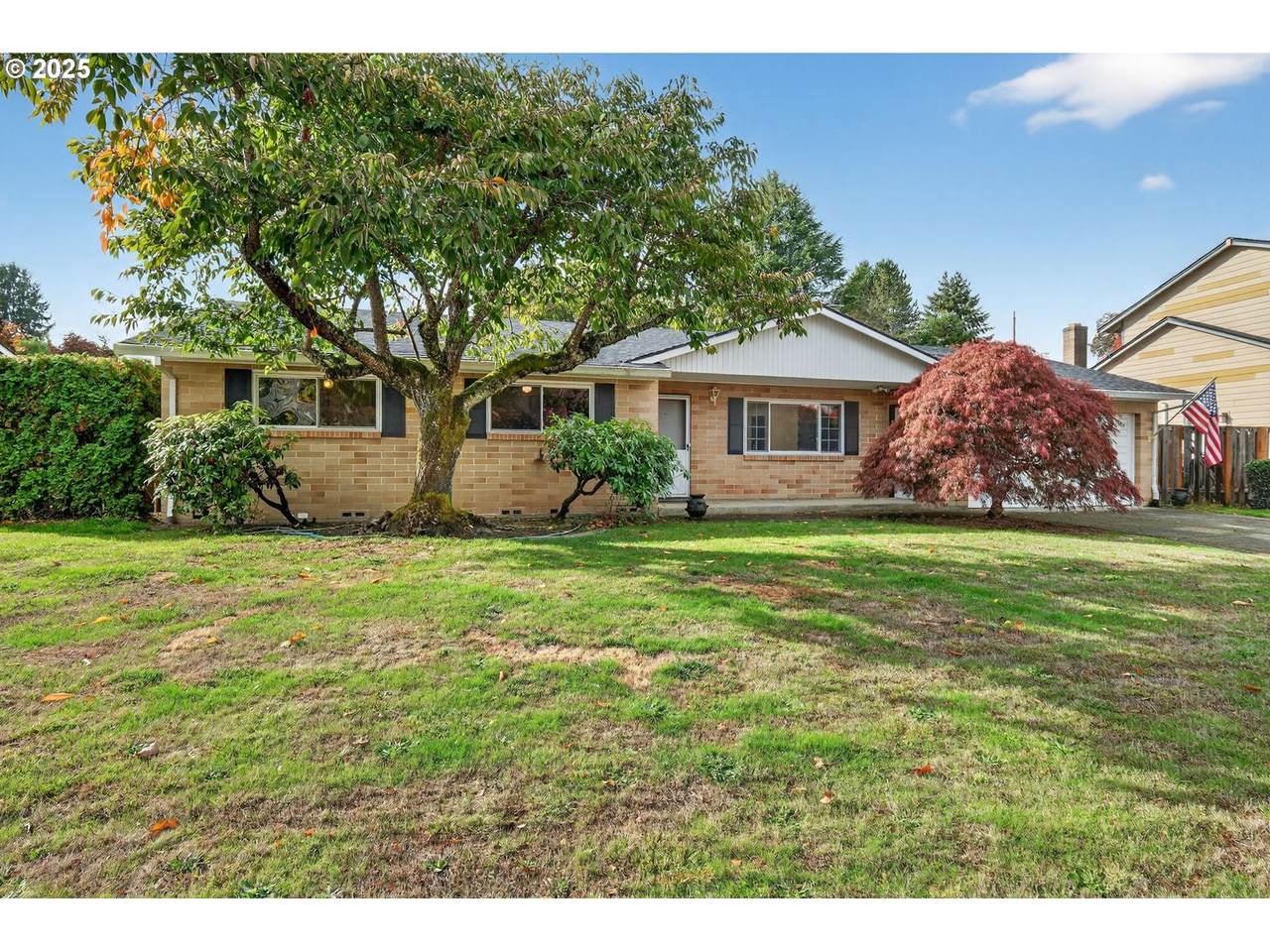 379 34TH Ct - Photo 1