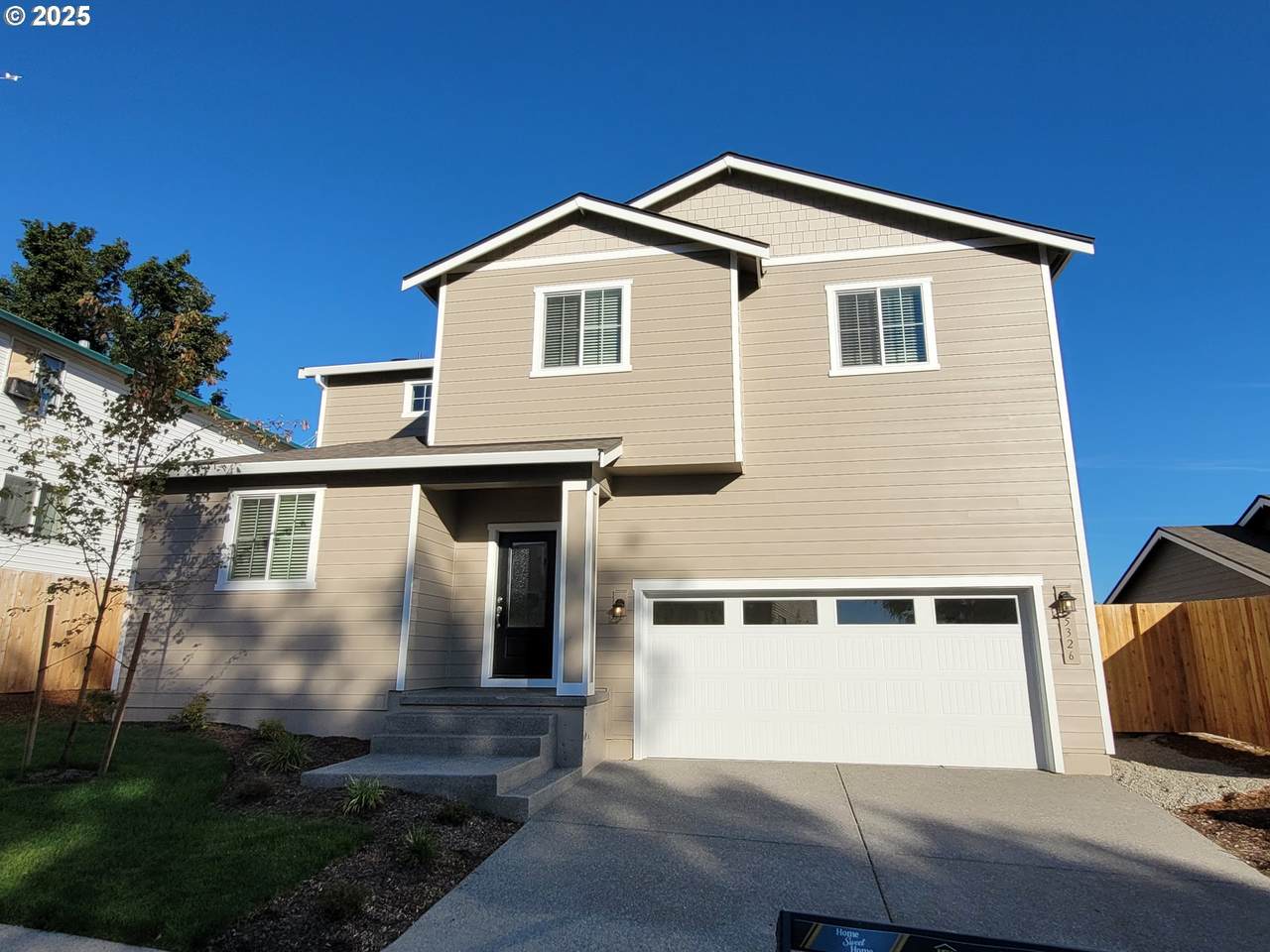 5326 68TH St - Photo 1