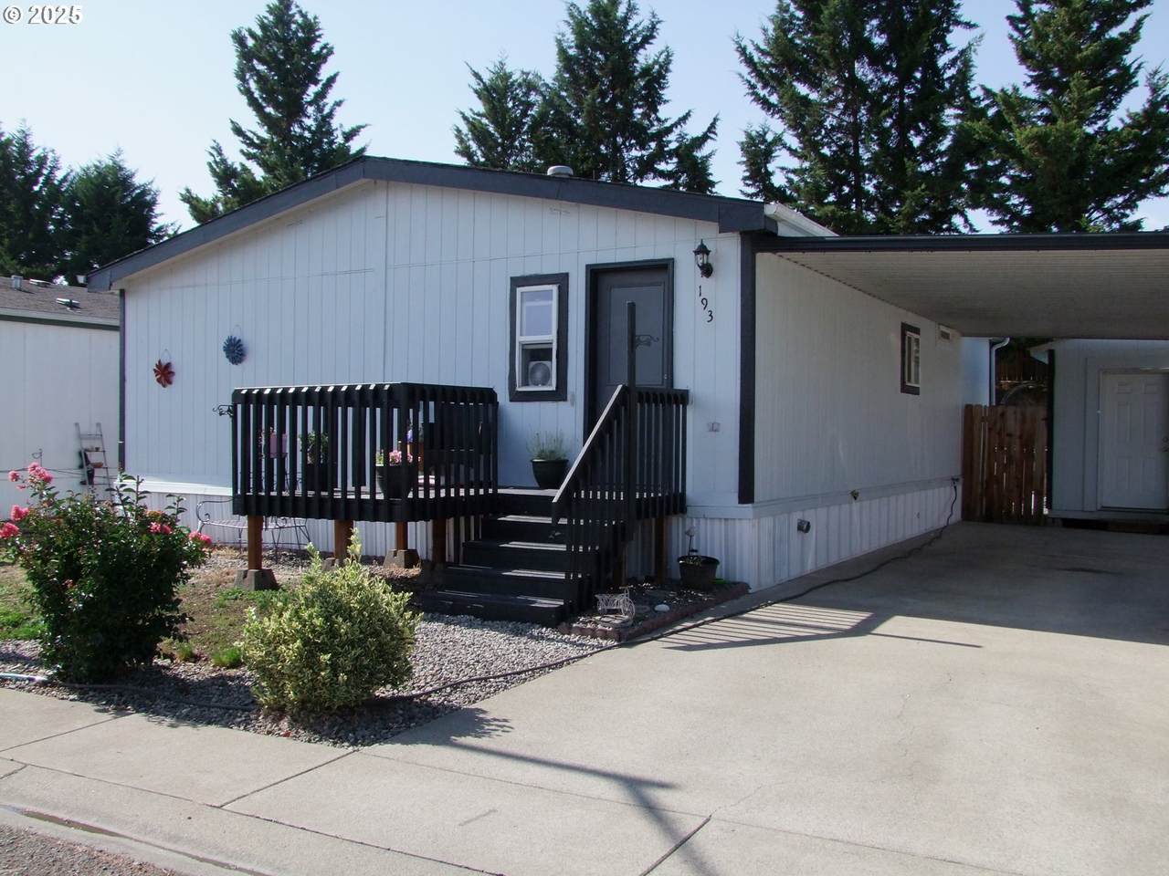 193 Owyhee Ln - Photo 1