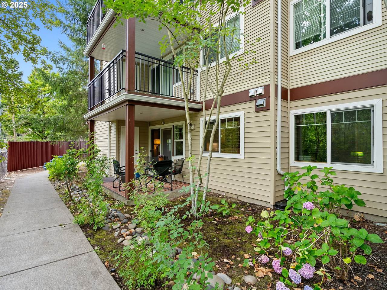 730 185TH Ave - Photo 1