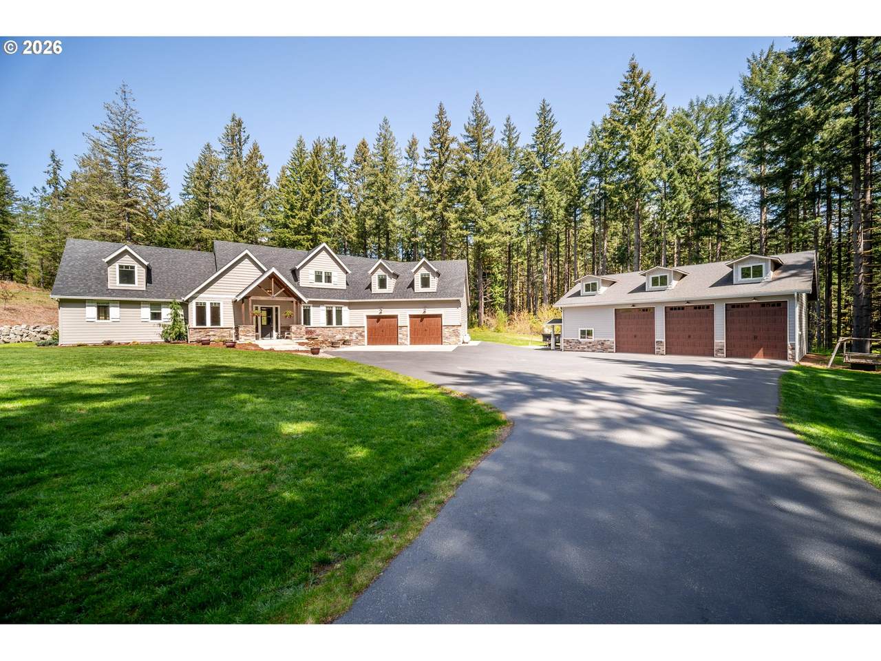 411 Five Peaks Dr - Photo 1