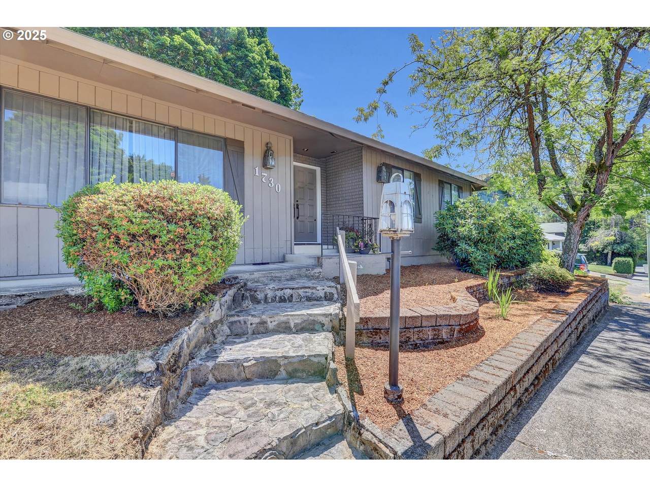 1730 Paloma Ave - Photo 1