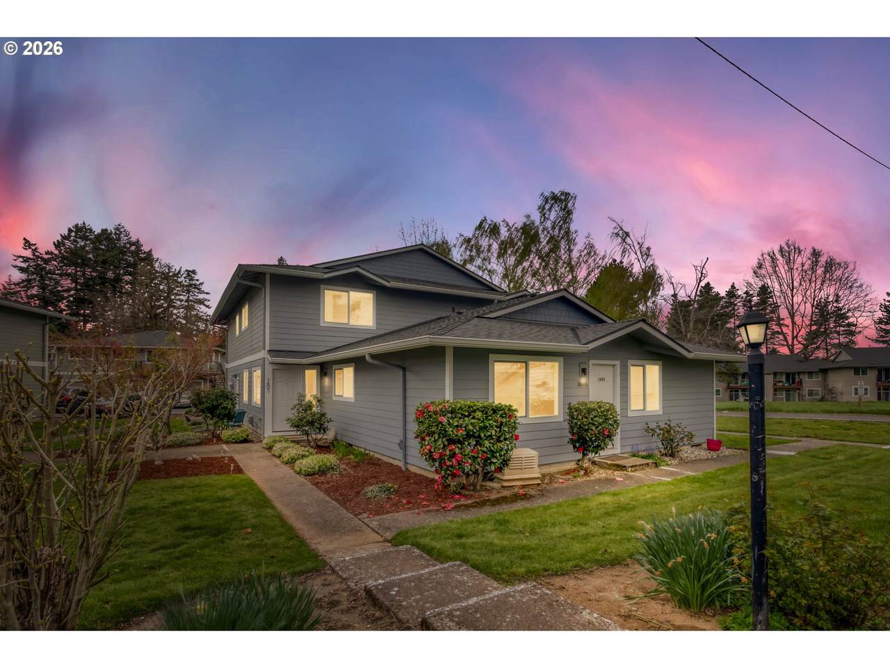 1601 Hale Pl - Photo 1