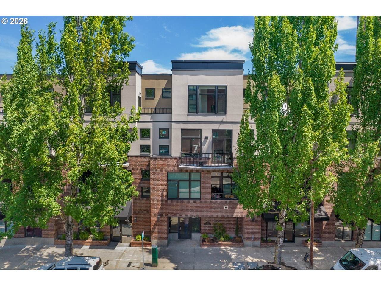 618 12TH Ave - Photo 1