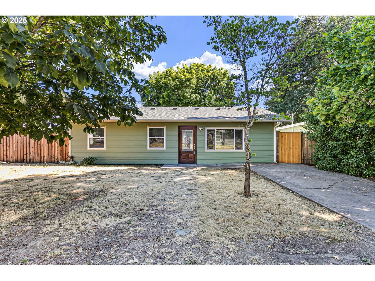 24938 Mccutcheon Ave - Photo 1