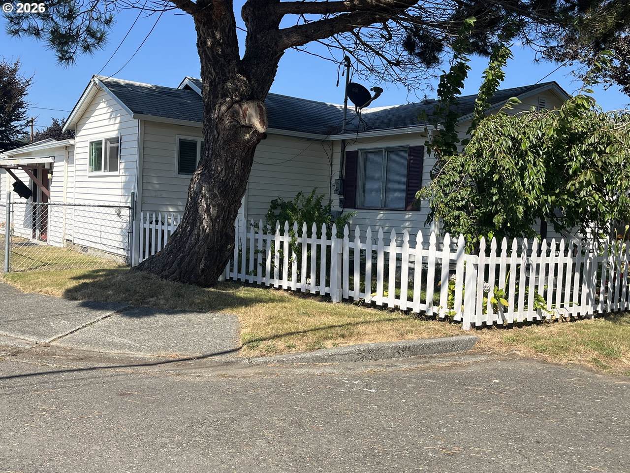 https://bt-photos.global.ssl.fastly.net/portland/1280_boomver_2_536189965-2.jpg