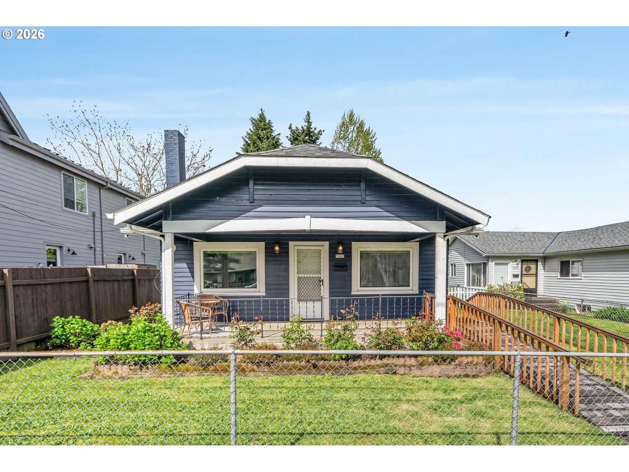 https://bt-photos.global.ssl.fastly.net/portland/1280_boomver_2_546747822-2.jpg