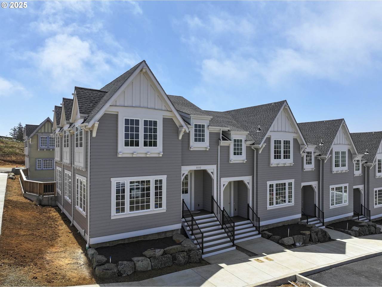 419 Moonwake Ln - Photo 1