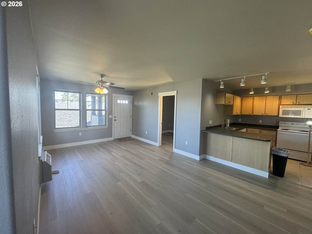 https://bt-photos.global.ssl.fastly.net/portland/1280_boomver_2_555455306-2.jpg