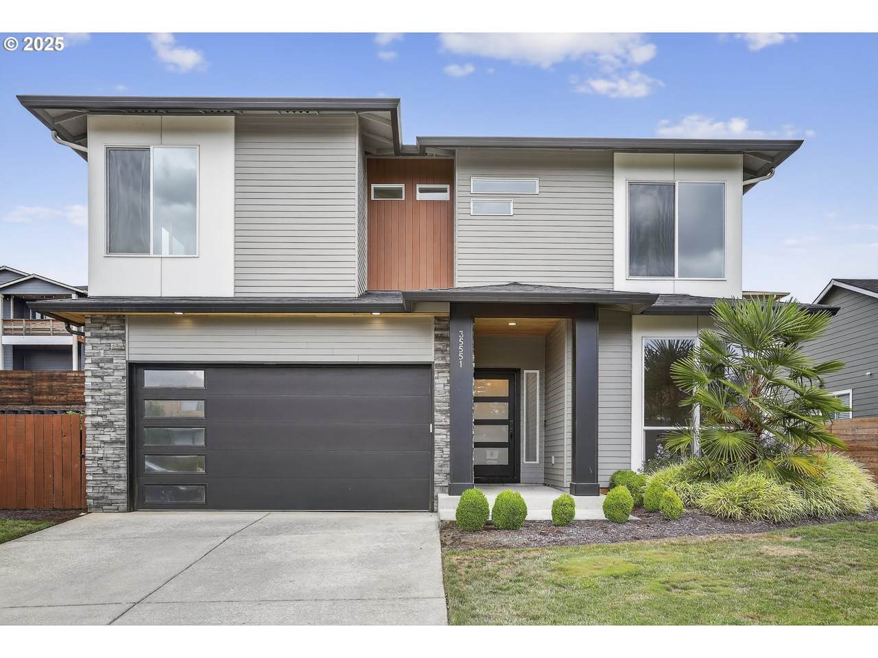 35551 Portland View Dr - Photo 1