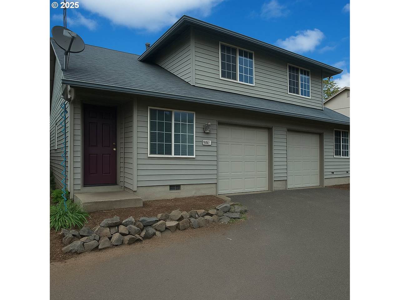 2732 87TH Ave - Photo 1