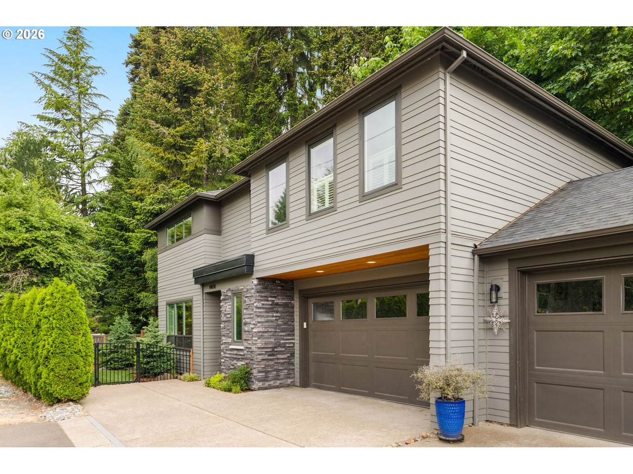 19232 Pilkington Rd - Photo 1
