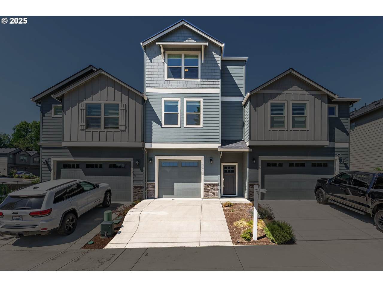 16508 39TH St - Photo 1