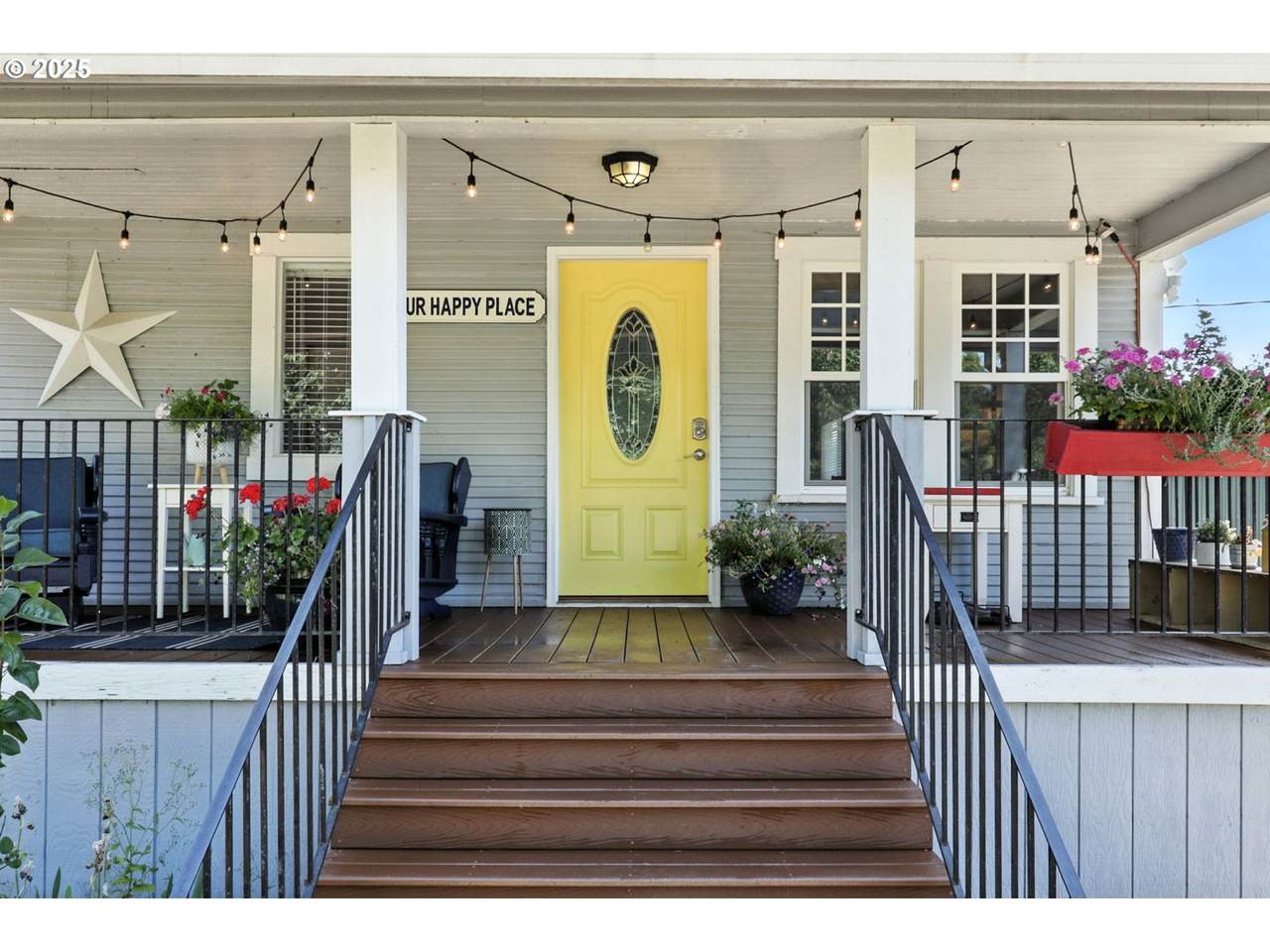 872 Weed Ave - Photo 1