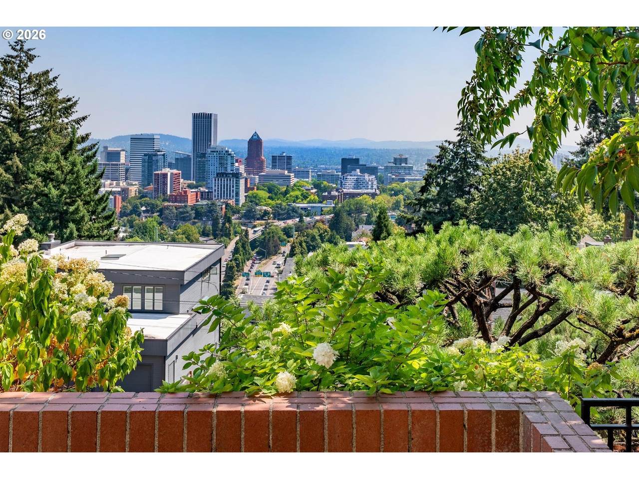https://bt-photos.global.ssl.fastly.net/portland/1280_boomver_2_587009459-2.jpg