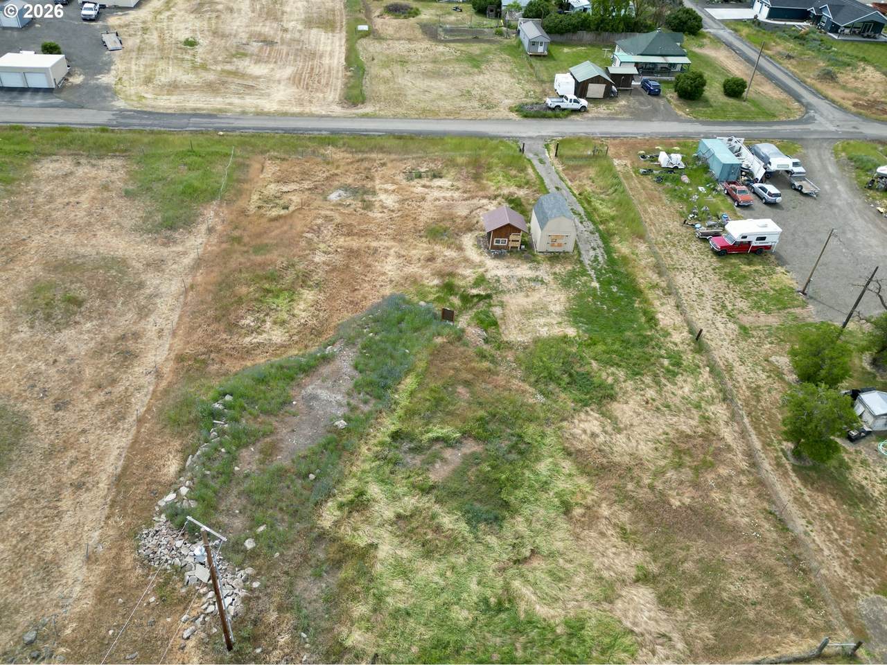 208 Taylor St - Photo 1