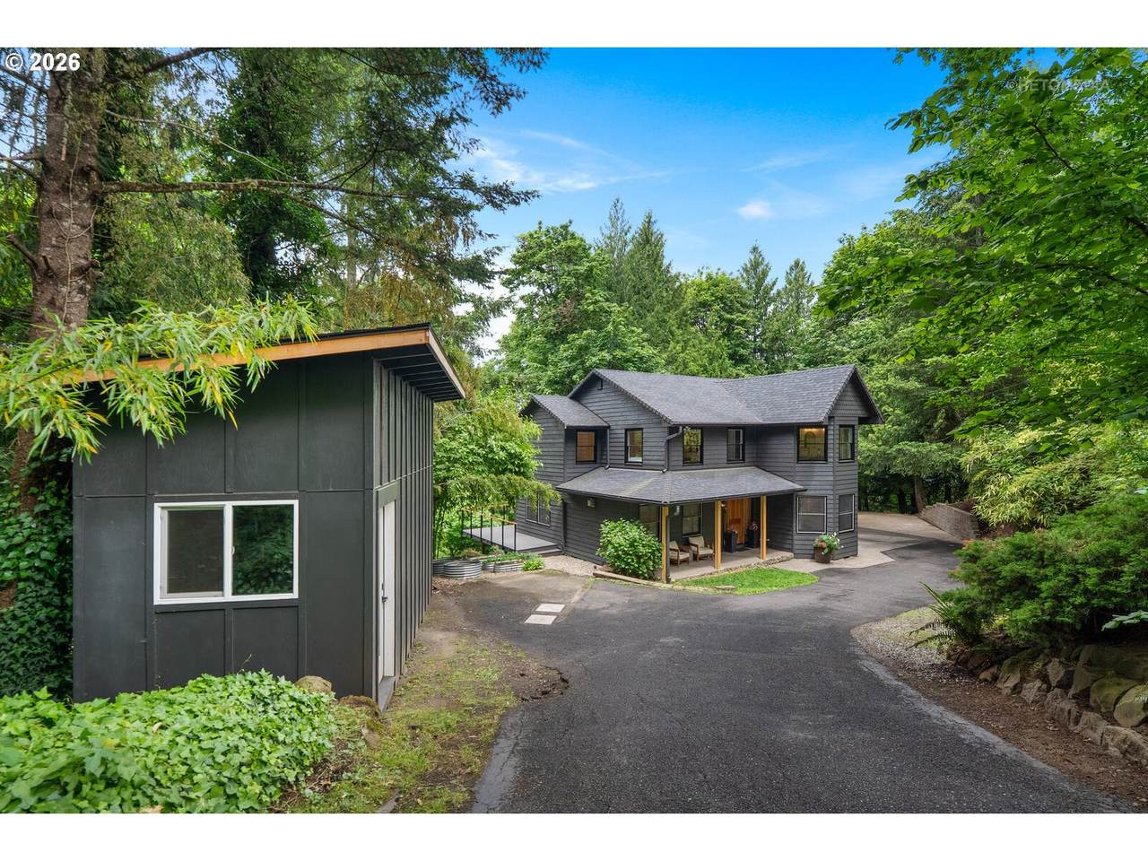 https://bt-photos.global.ssl.fastly.net/portland/1280_boomver_2_591209188-2.jpg