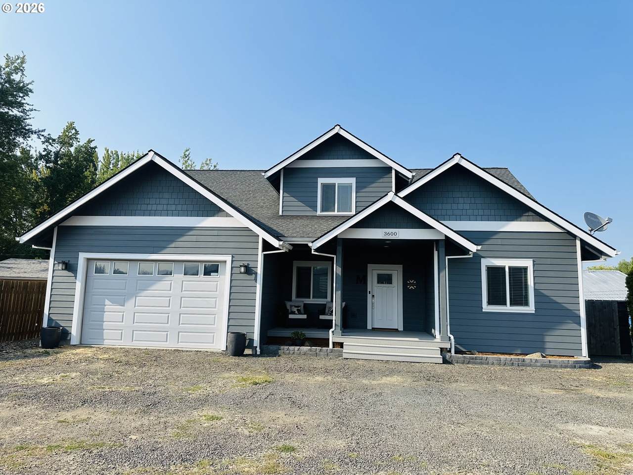 3600 Chevron Dr - Photo 1