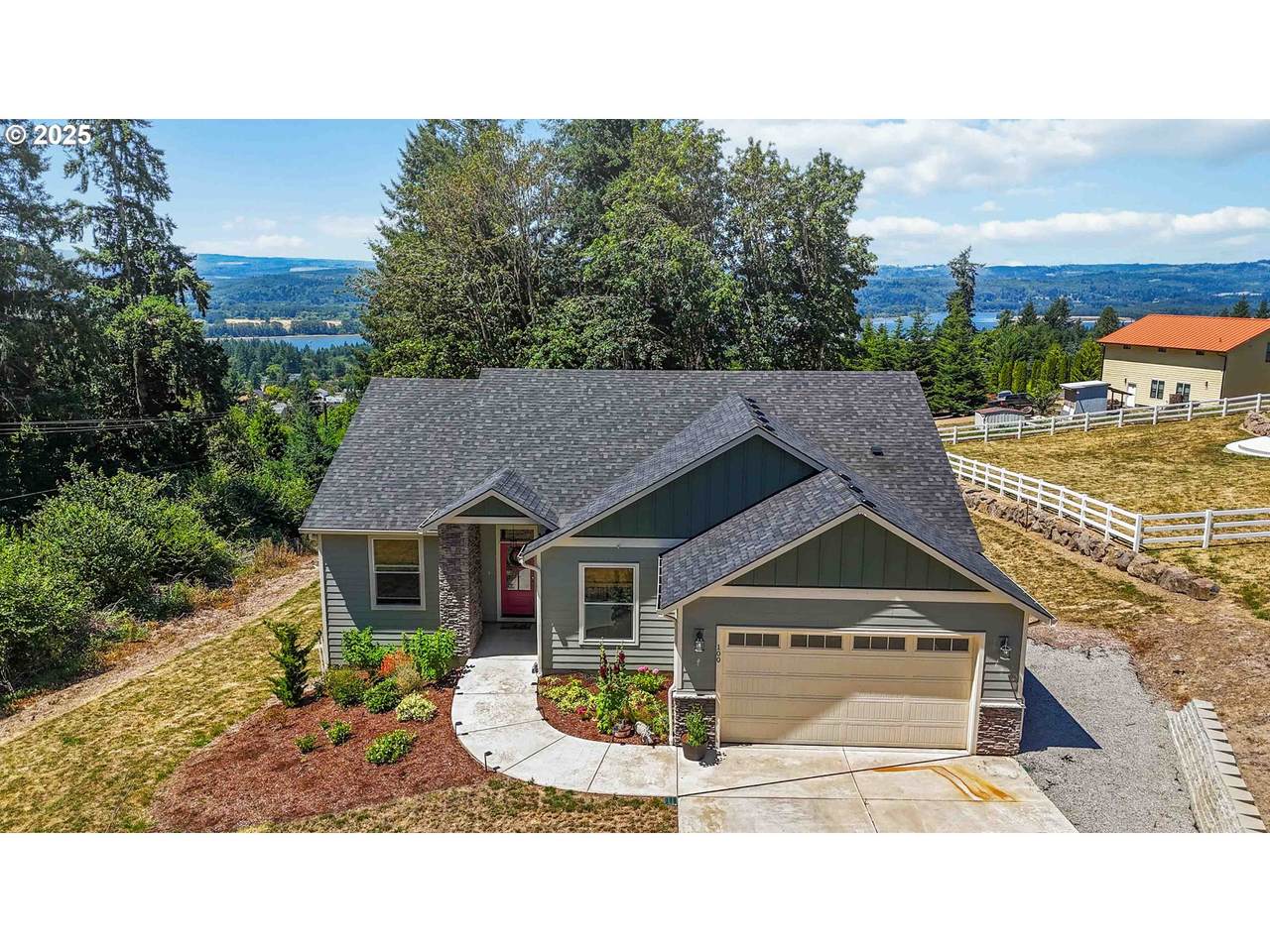 100 Nova Ln - Photo 1