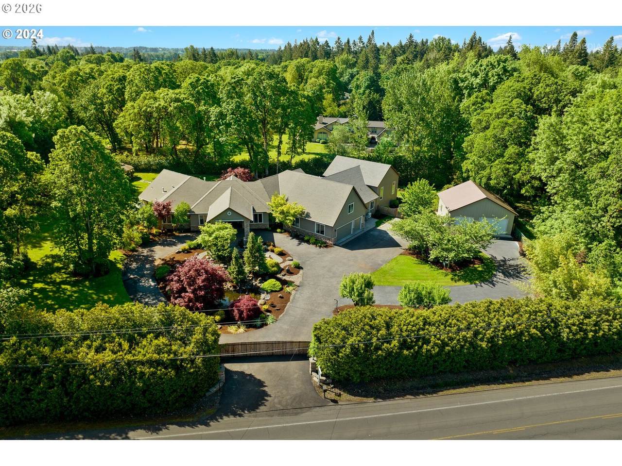 https://bt-photos.global.ssl.fastly.net/portland/1280_boomver_2_597568691-2.jpg