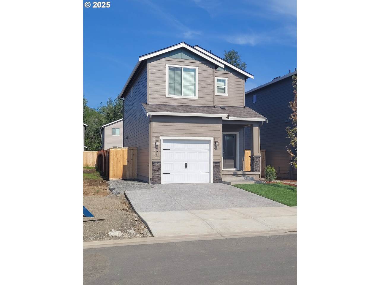 1329 Clark Ave - Photo 1