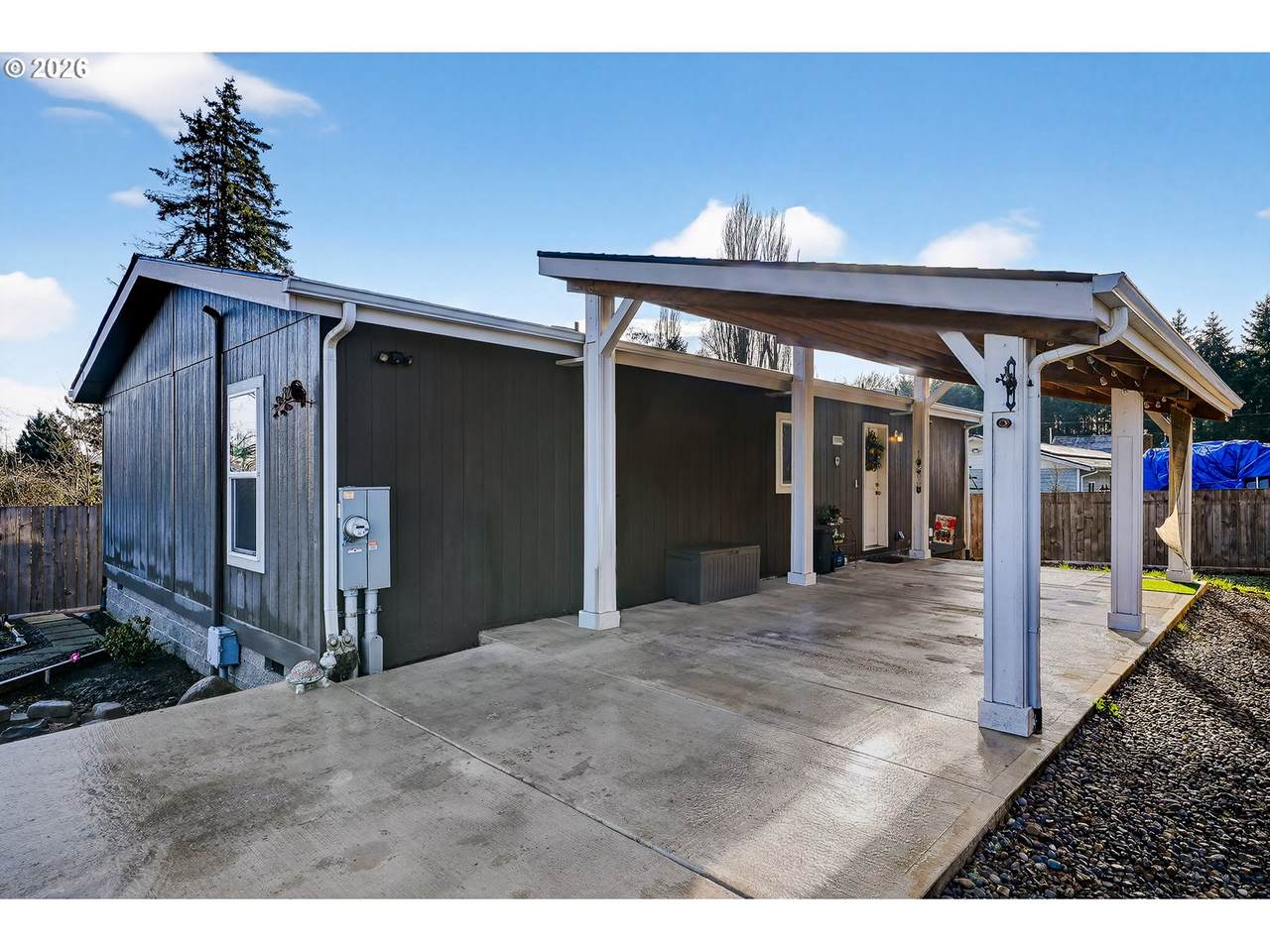 826 Cherry St - Photo 1