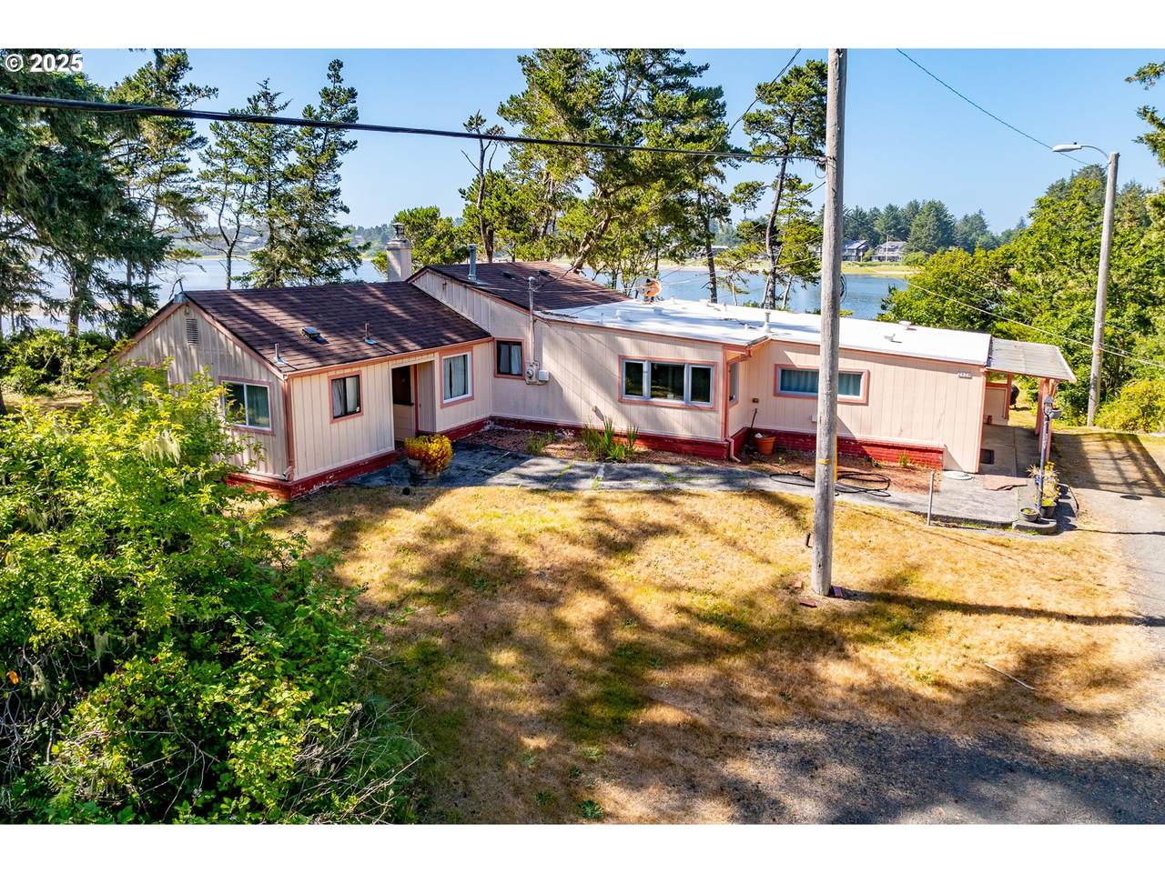 2624 Neawanna St - Photo 1