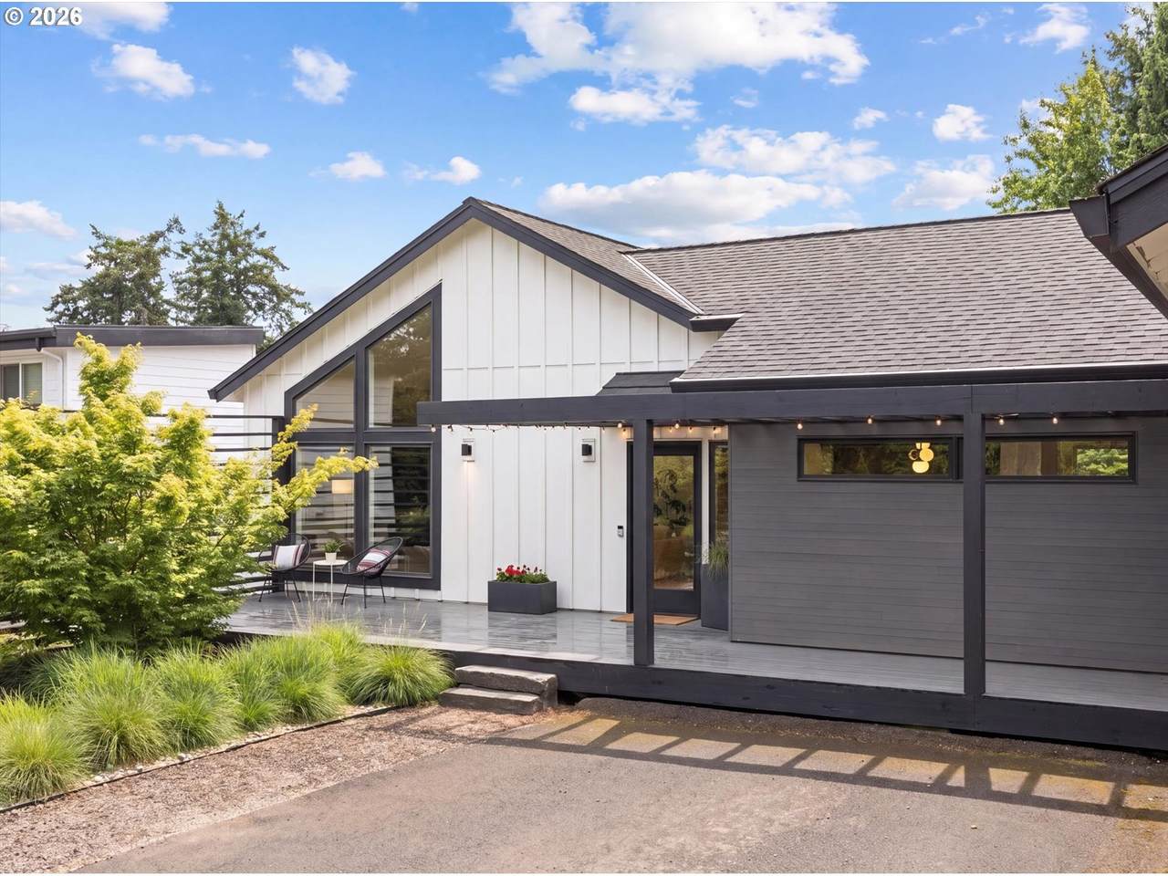 https://bt-photos.global.ssl.fastly.net/portland/1280_boomver_1_606514408-2.jpg