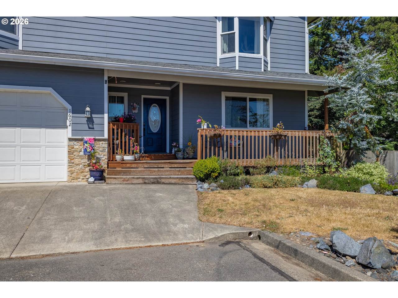 https://bt-photos.global.ssl.fastly.net/portland/1280_boomver_2_609624007-2.jpg