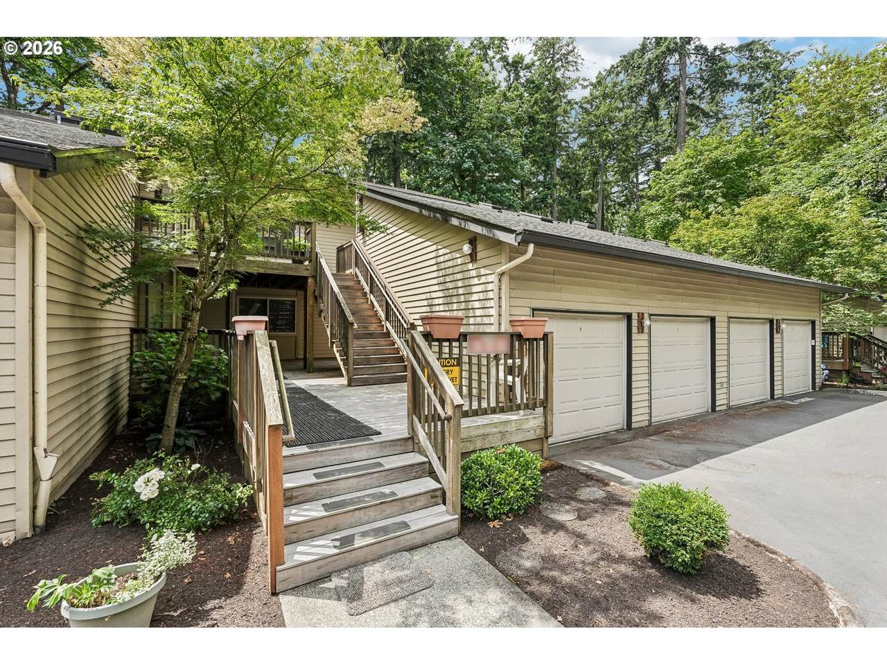 14946 109TH Ave - Photo 1