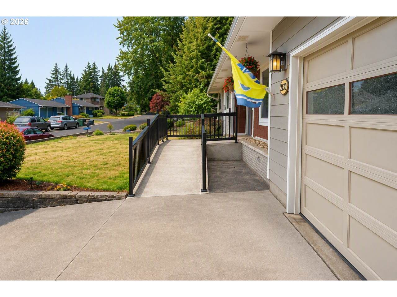 https://bt-photos.global.ssl.fastly.net/portland/1280_boomver_2_625999235-2.jpg