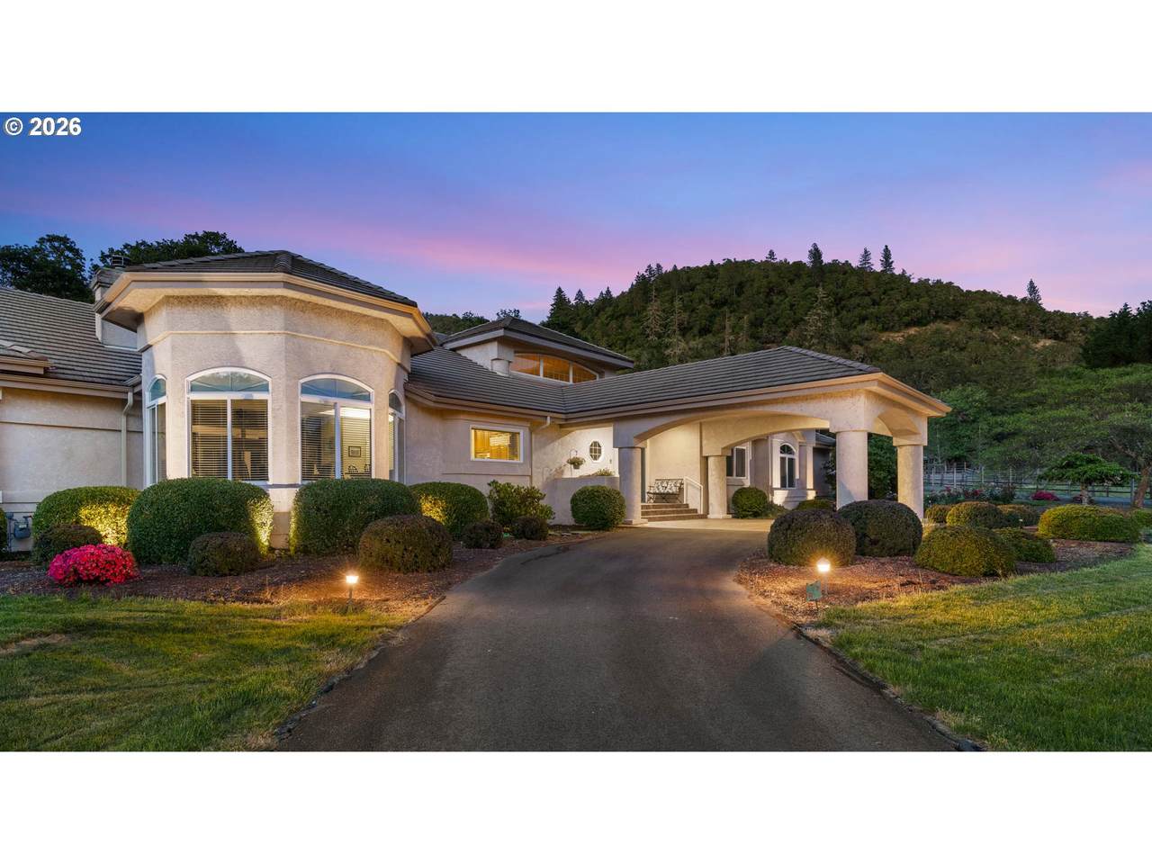 https://bt-photos.global.ssl.fastly.net/portland/1280_boomver_2_627956229-2.jpg