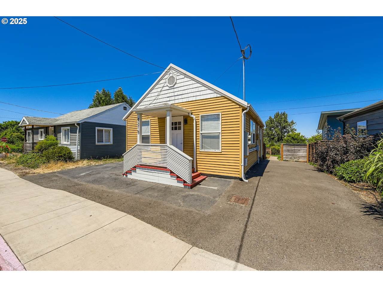 4215 Highland Ct - Photo 1