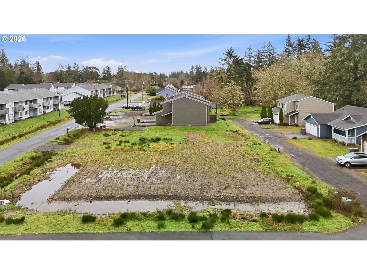 590 7TH Ave - Photo 1