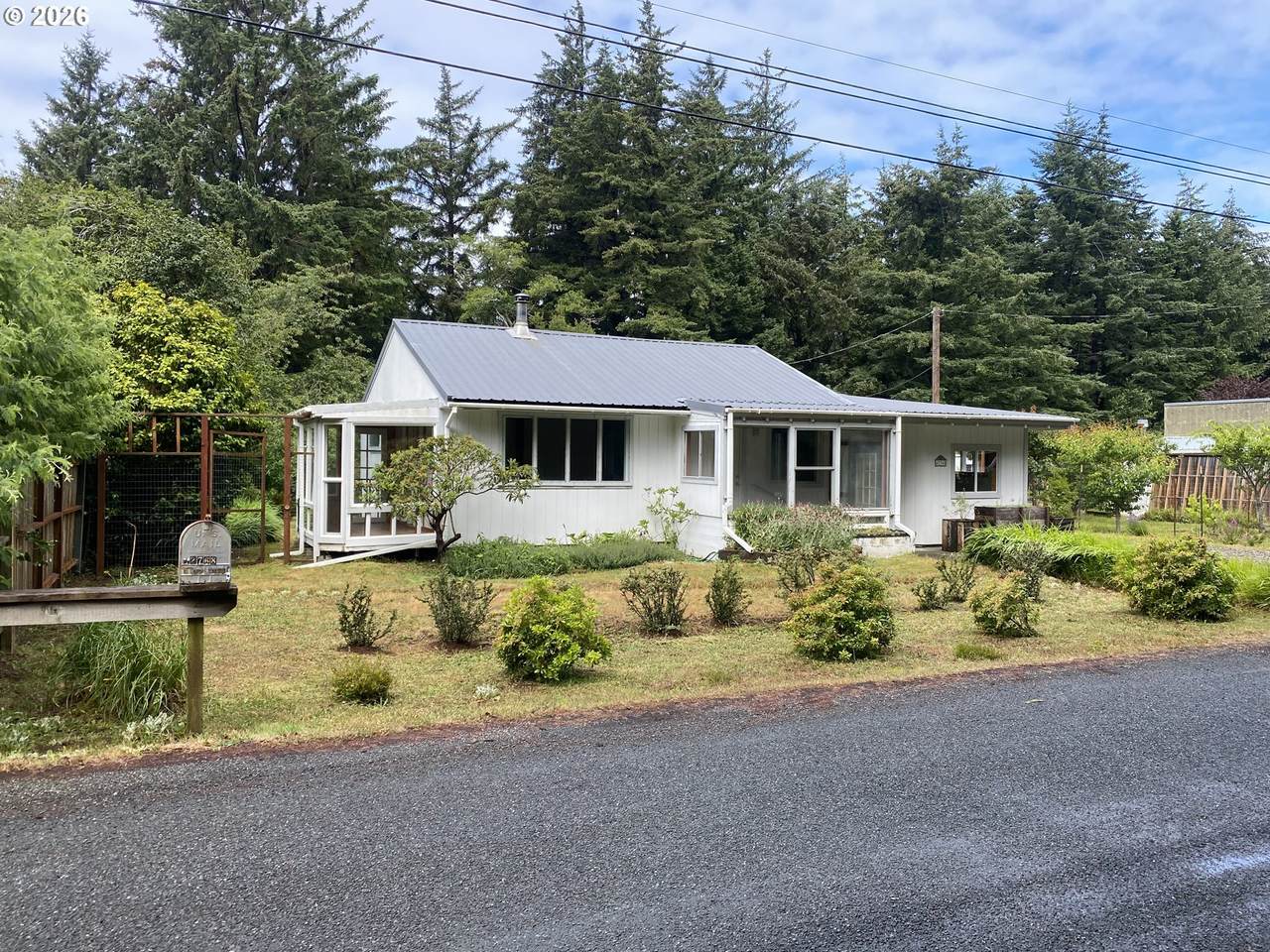 42768 Myrtle Ln - Photo 1