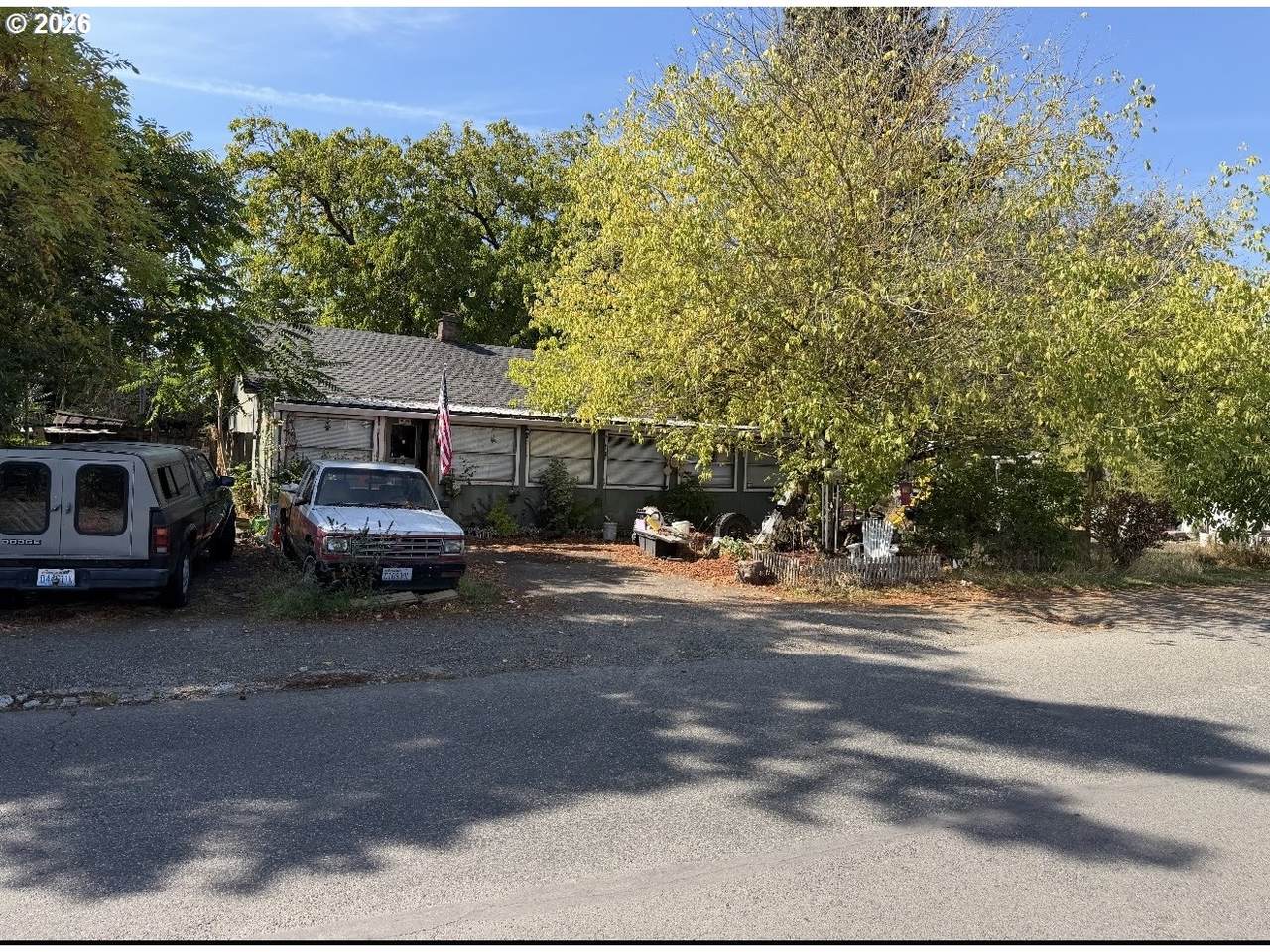 5804 106TH Ave - Photo 1