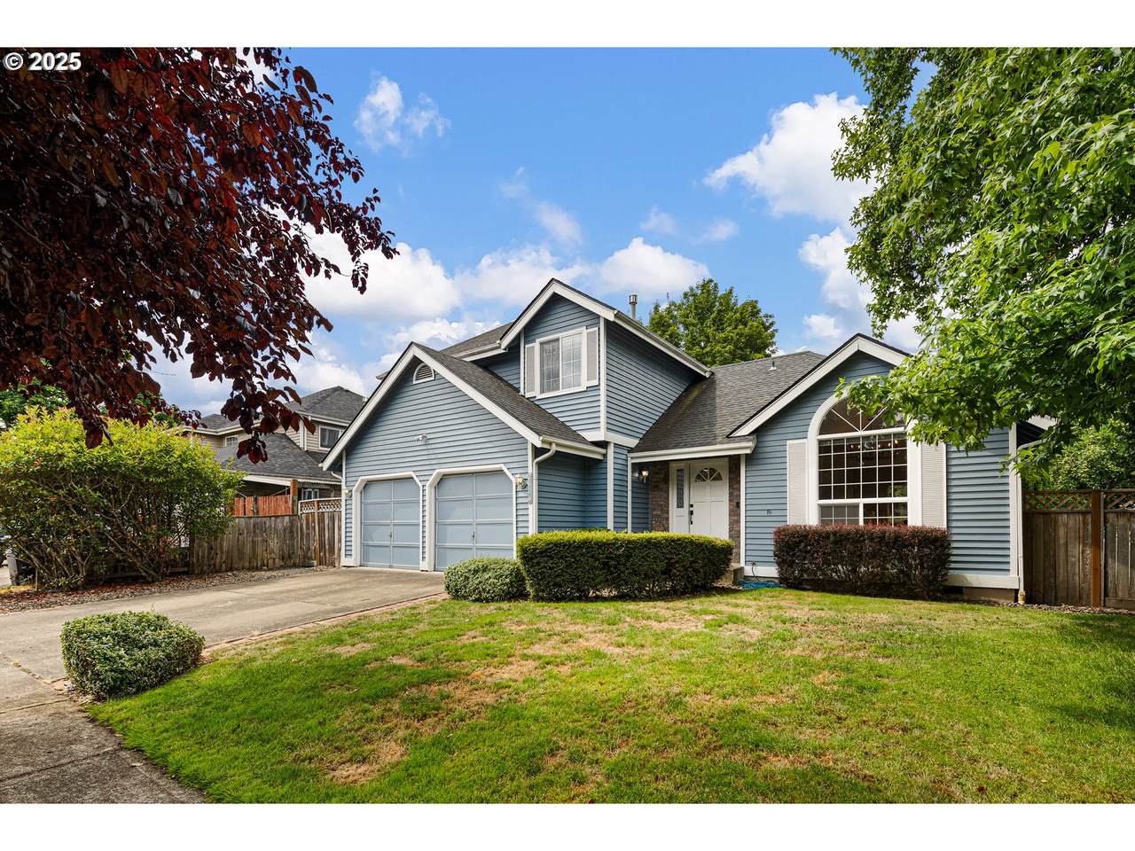 2114 Silhouette St - Photo 1