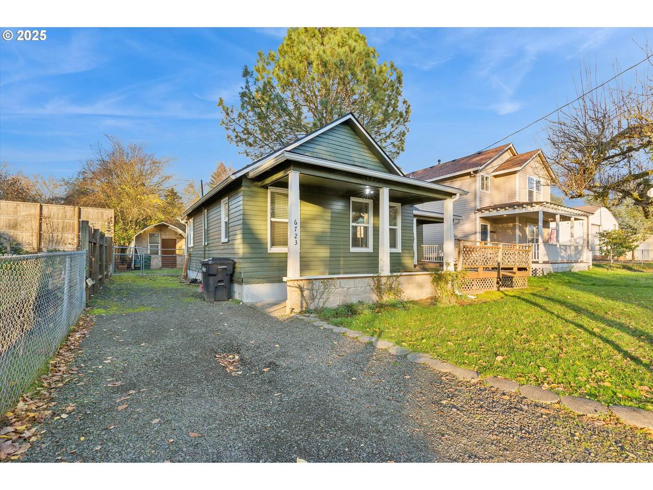 6723 Dogwood St - Photo 1