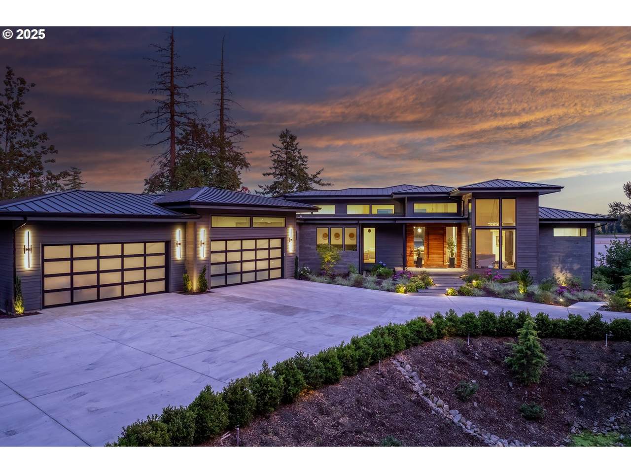 11011 Evergreen Hwy - Photo 1