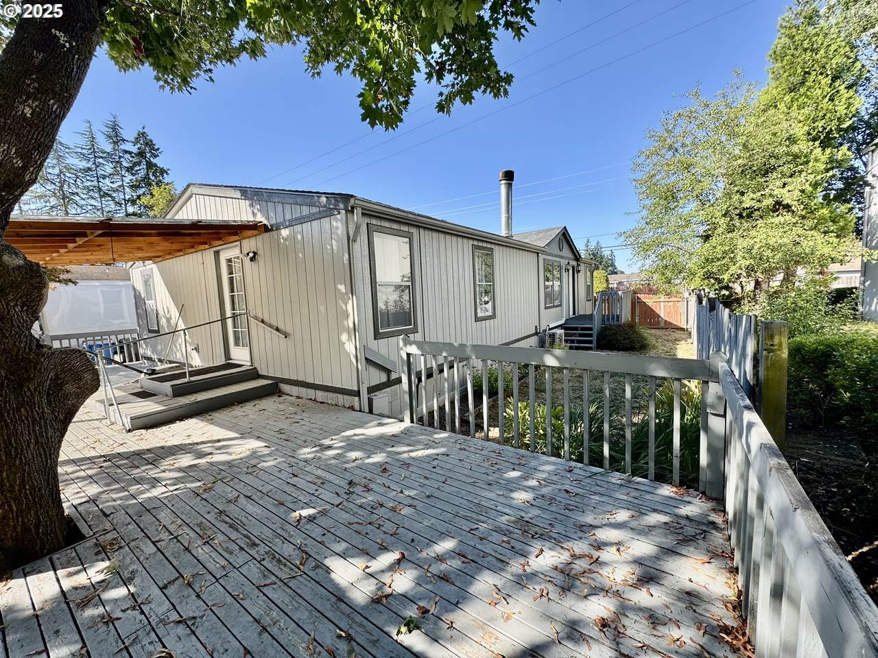 14217 10TH Ave - Photo 1