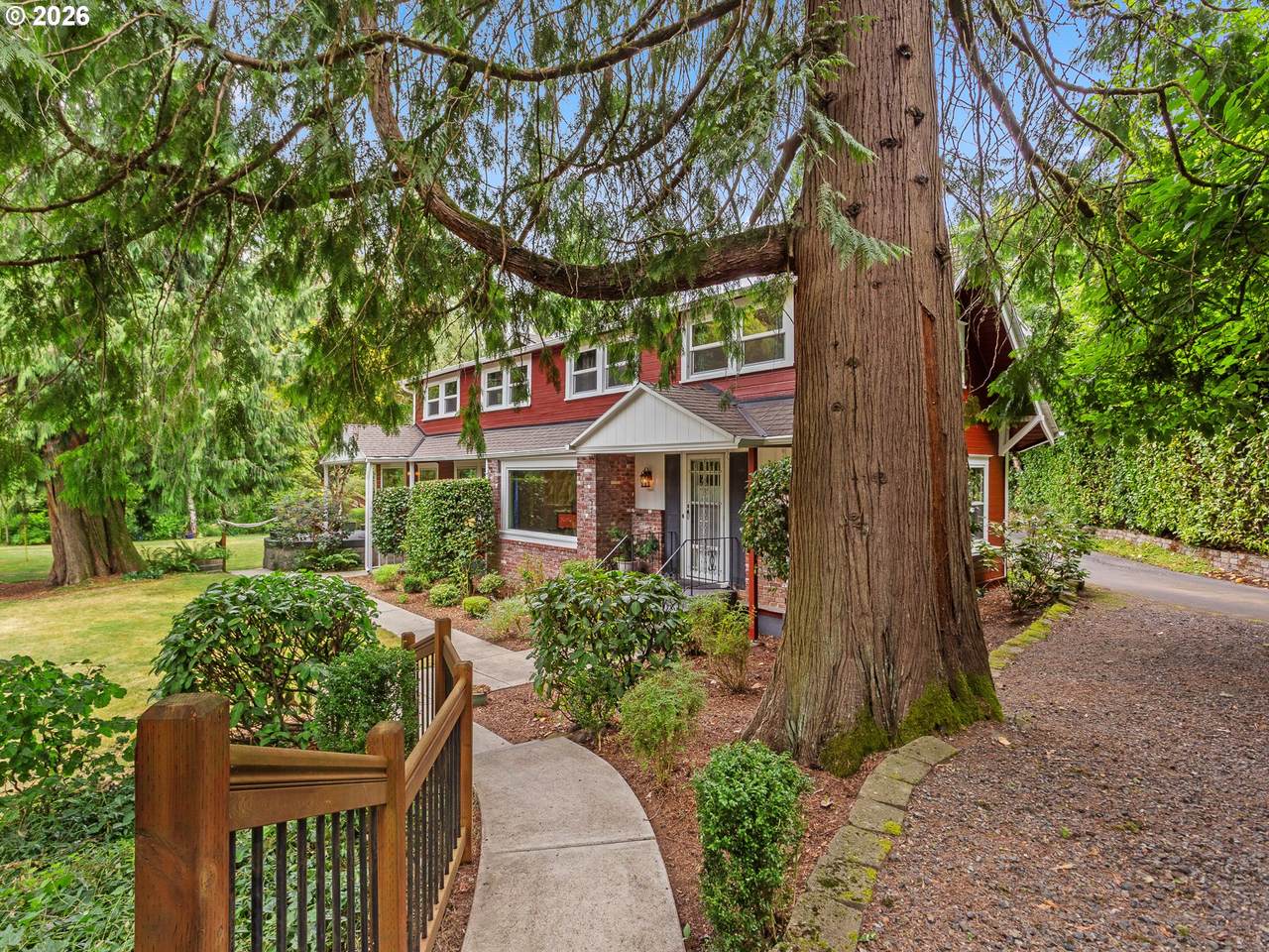 https://bt-photos.global.ssl.fastly.net/portland/1280_boomver_2_674200346-2.jpg