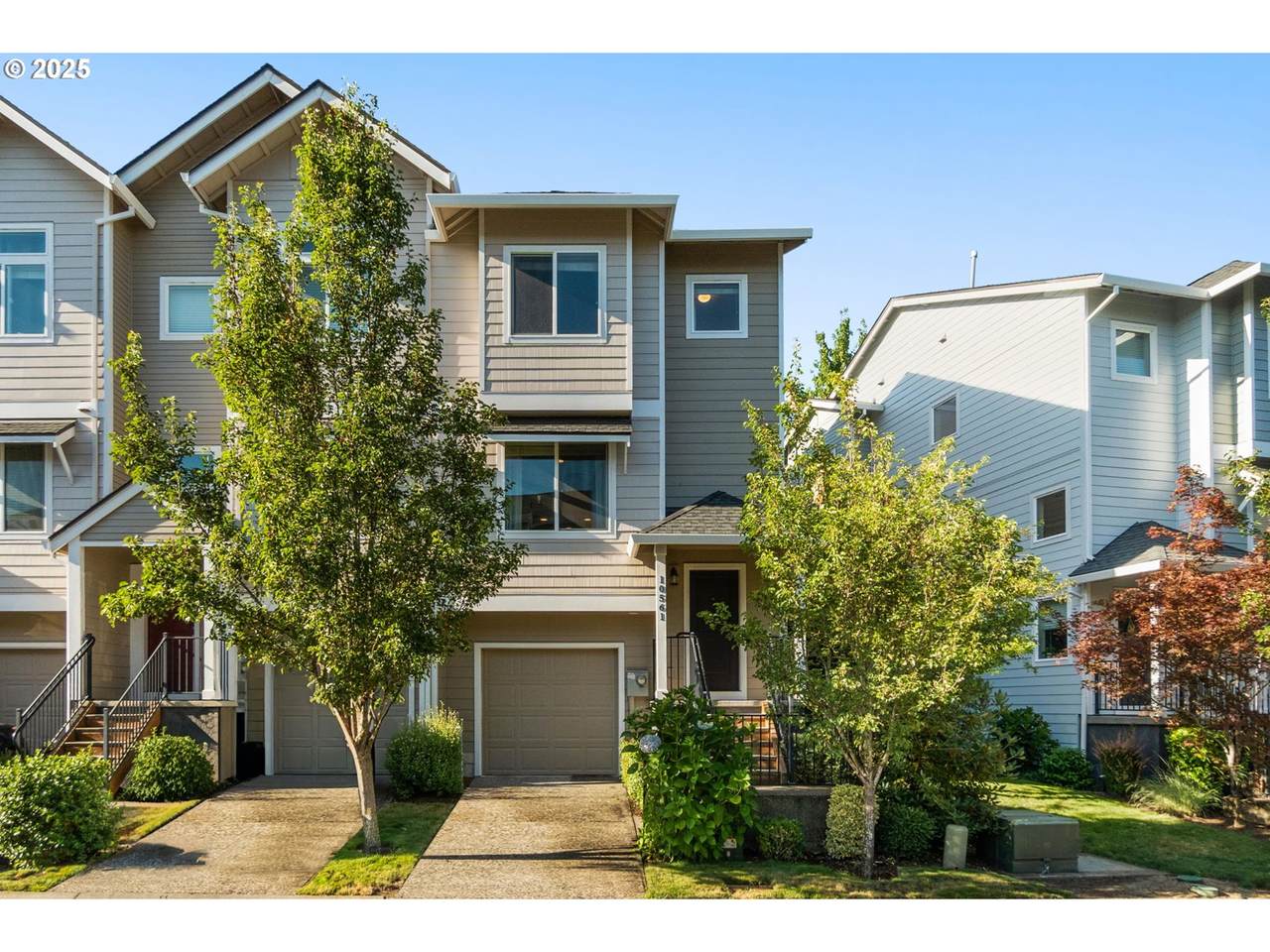 10561 Park Ridge Way - Photo 1