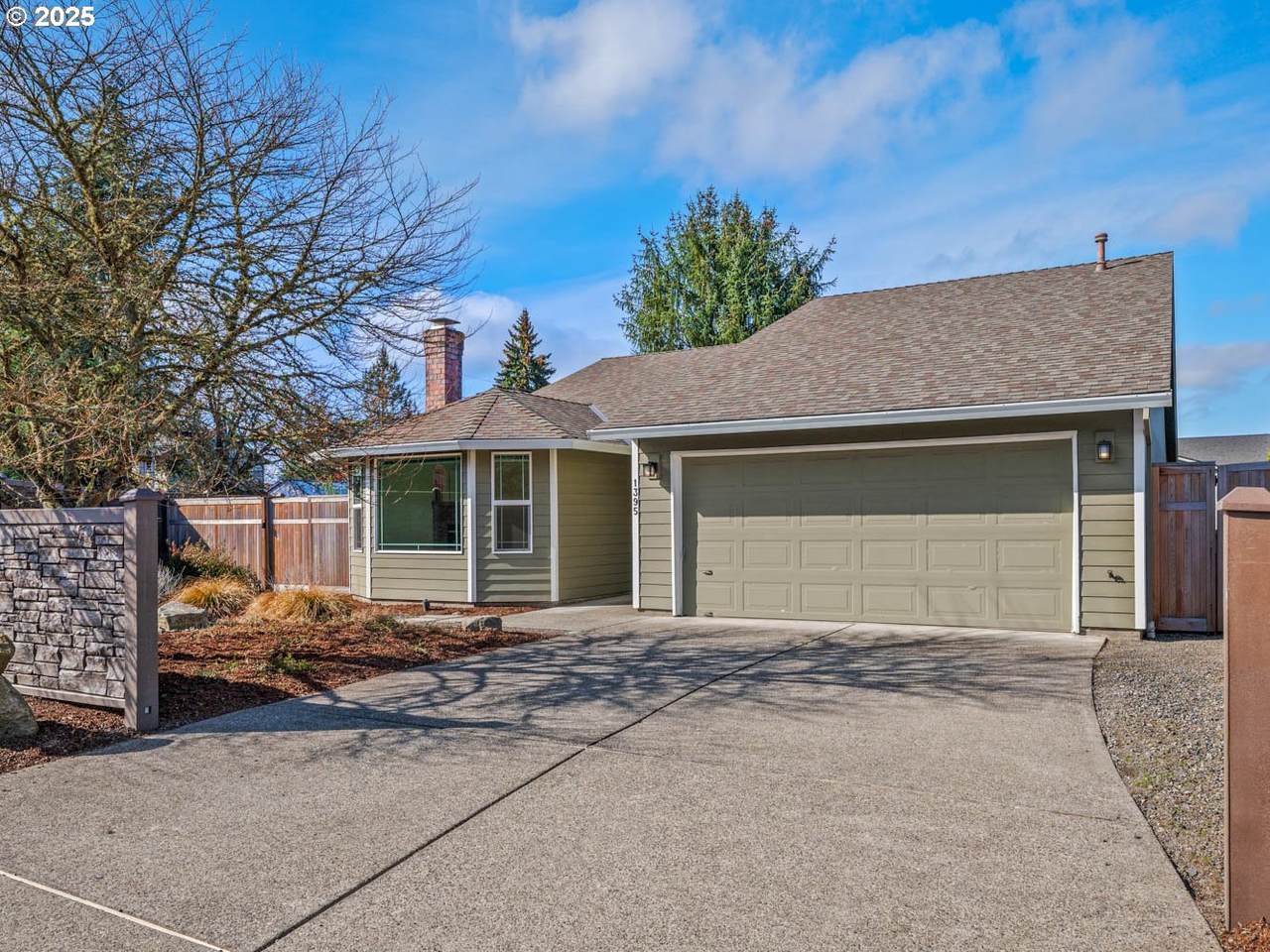 1395 67TH Ave - Photo 1