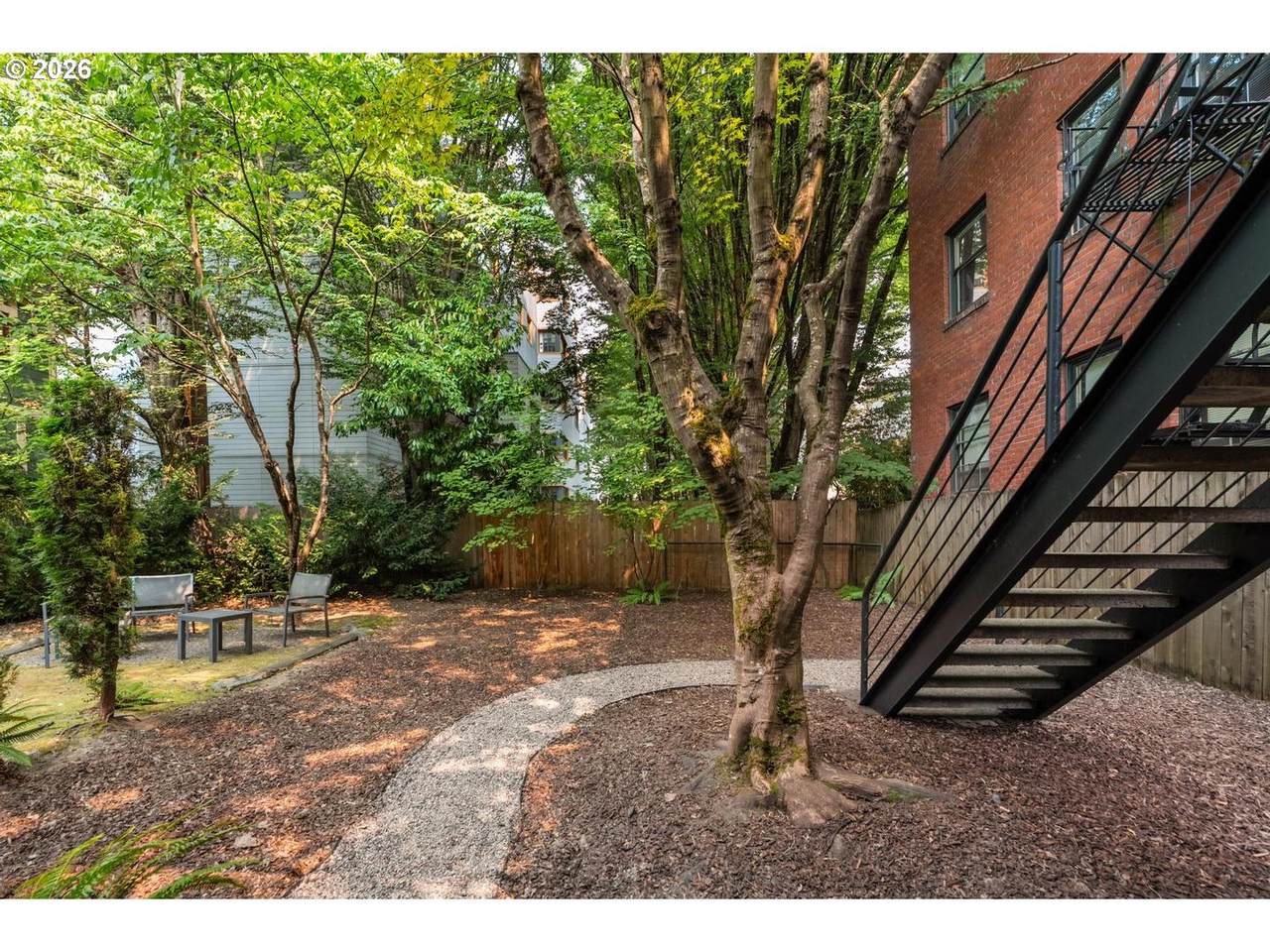 https://bt-photos.global.ssl.fastly.net/portland/1280_boomver_1_698904545-2.jpg