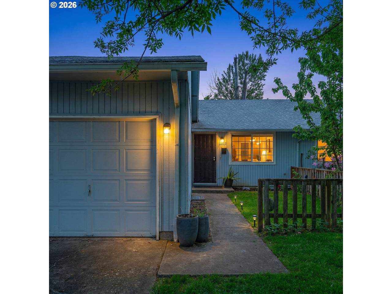 3807 Juneau St - Photo 1